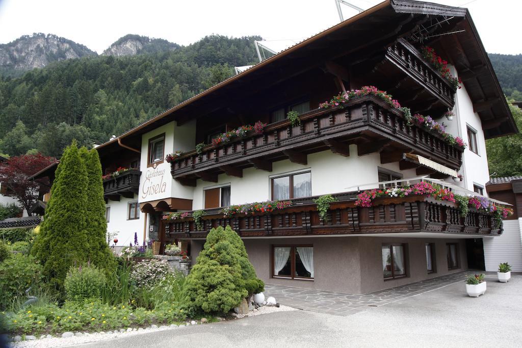 Gaestehaus Gisela Bruck am Ziller Exterior foto